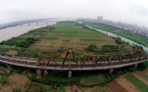 Đại diện mạng lưới sông ngòi Việt Nam đề nghị Chính phủ loại bỏ hẳn “siêu dự án” trên sông Hồng (Thời sự trưa 12/5/2016)