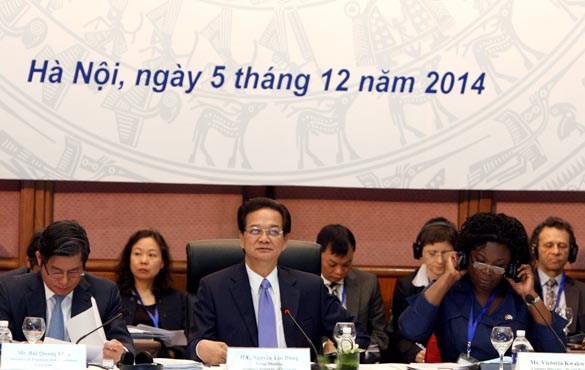 Chính phủ với người dân ngày 15/12/2014: Cải cách thể chế là trọng tâm chính sách phát triển