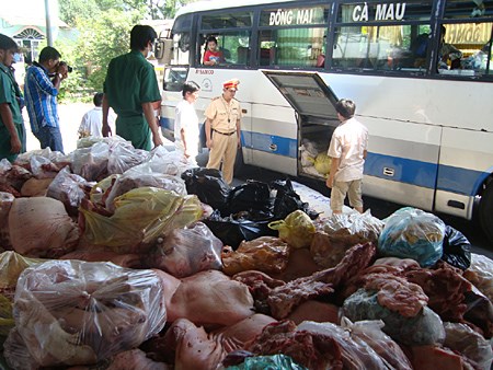 Nỗi lo thực phẩm bẩn: Bao giờ đến hồi kết? (18/12/2015)