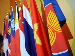 Ngôi nhà ASEAN ngày 25/10/2014: Nâng cao vị thế của Việt Nam trong cộng đồng kinh tế ASEAN