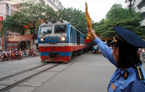 Thời sự chiều ngày 16/7/2014: Thanh tra Chính phủ sẽ tiến hành thanh tra Tổng công ty đường sắt Việt Nam và dự án đường ống nước sông Đà, Hà Nội