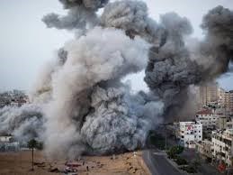 Israel oanh kích dữ dội dải Gaza: Vòng xoáy xung đột mới