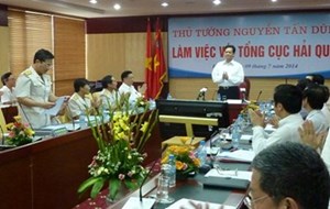 Thời sự đêm ngày 09/7/2014: Thủ tướng Nguyễn Tấn Dũng cùng Phó Thủ tướng Vũ Đức Đam làm việc với lãnh đạo Tổng cục Thuế và Tổng cục Hải quan về cải cách thủ tục hành chính