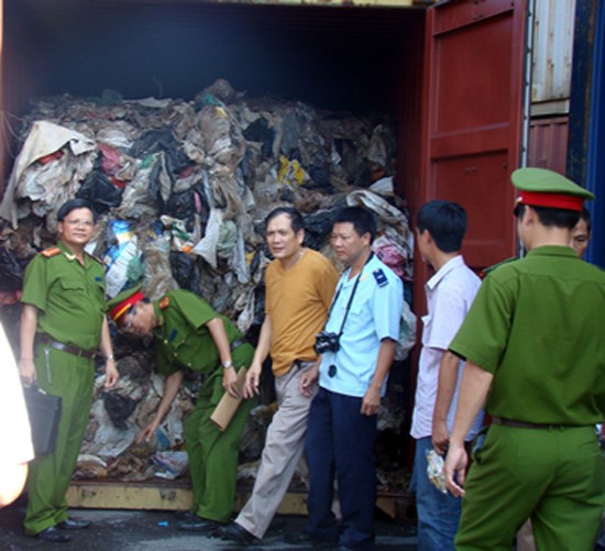 Môi trường và phát triển ngày 31/7/2014: Nhiều quy định chặt chẽ hơn trong quản lý chất thải và phế liệu