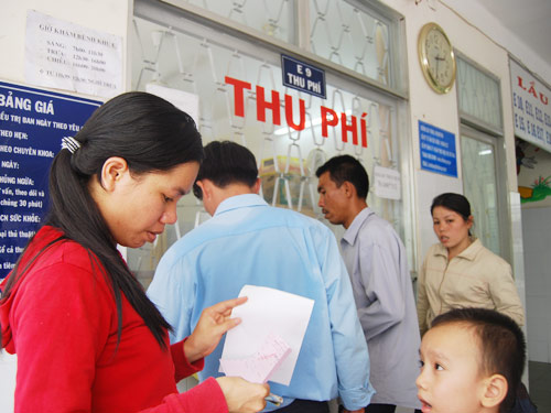 Theo dòng thời sự ngày 24/7/2014: Điều chỉnh viện phí mới: Tác động thế nào đến người bệnh?