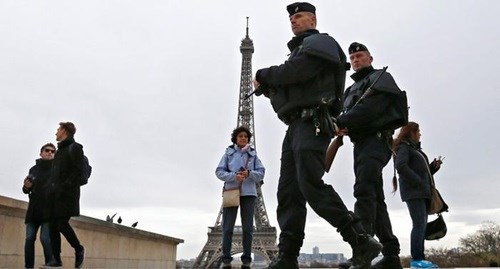 Châu Âu bất an sau vụ khủng bố tại Paris, Pháp.