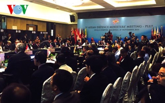 Hội nghị Bộ trưởng Quốc phòng ASEAN mở rộng kết thúc mà không thể đưa ra được một Tuyên bố chung (Thời sự đêm  4/11/2015)