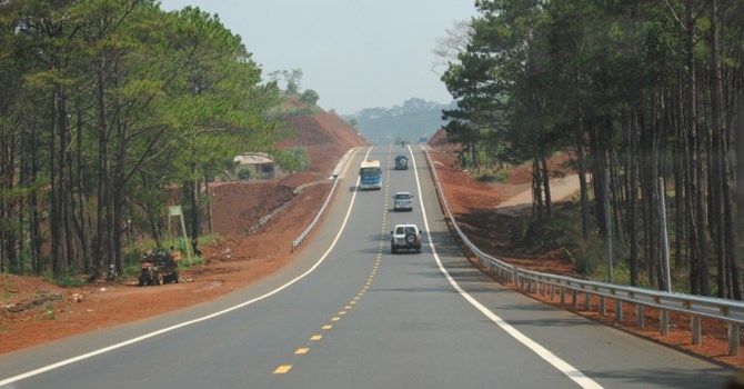 Thời sự sáng ngày 11/7/2015: Hôm nay, 663km đường Hồ Chí Minh qua các tỉnh Tây Nguyên và Bình Phước sẽ chính thức được thông xe.