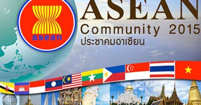 Với hơn 650 triệu dân cư, ASEAN là một trong những khu vực có tương lai sáng rực. Với những cờ quốc gia đầy sắc màu và ý nghĩa, ASEAN trở thành biểu tượng văn hóa và sự đoàn kết của 10 quốc gia thành viên. Hãy cùng xem qua những quốc kỳ đẹp nhất trong khu vực này trên các trang mạng xã hội!