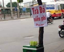 Tịch thu bình trà đá miễn phí: Cái lý và cái tình. (Điểm hẹn 17h ngày 05/8/2015)