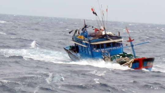 Đảm bảo thông tin liên lạc tàu cá trong mùa mưa bão (9/10/2016)