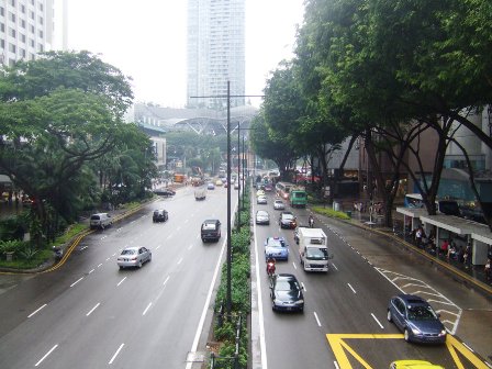 Singapore phát triển xe tự hành để thu gom rác và quét dọn đường phố (19/10/2016)