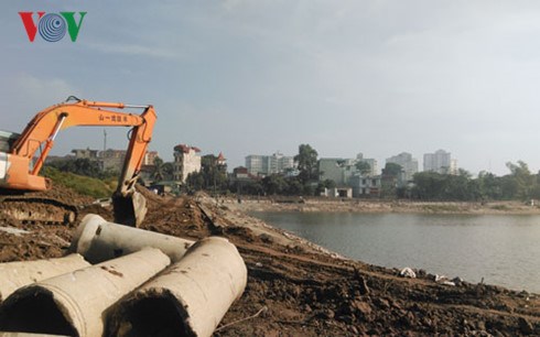 Sau 5 năm triển khai, Dự án cải tạo hồ Định Công, quận Hoàng Mai, Hà Nội vẫn chưa xong (3/11/2016)