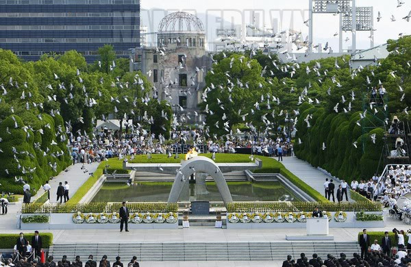 Tổng thống Mỹ tới thăm Hiroshima góp phần tăng cường quan hệ đồng minh giữa hai nước, đồng thời thổi một luồng gió mới vào nỗ lực xóa bỏ vũ khí hạt nhân trên thế giới. (27/5/2016)