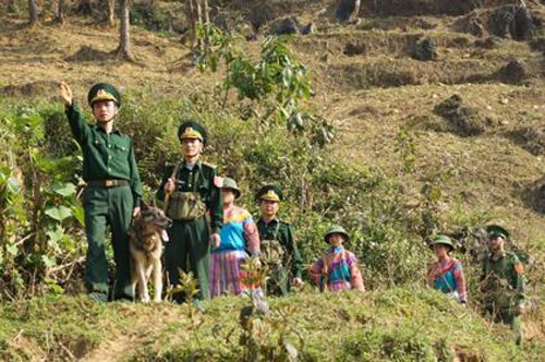 Tăng cường sức mạnh thế trận lòng dân bảo vệ vững chắc chủ quyền biên giới quốc gia (30/7/2016)