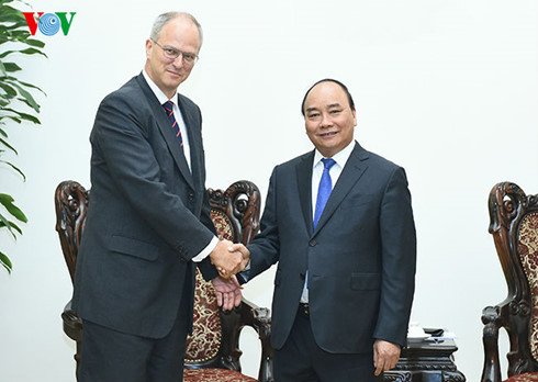 Thủ tướng Nguyễn Xuân Phúc tiếp Đại sứ Cộng hòa liên bang Đức tại Việt Nam (Thời sự đêm 1/8/2016)
