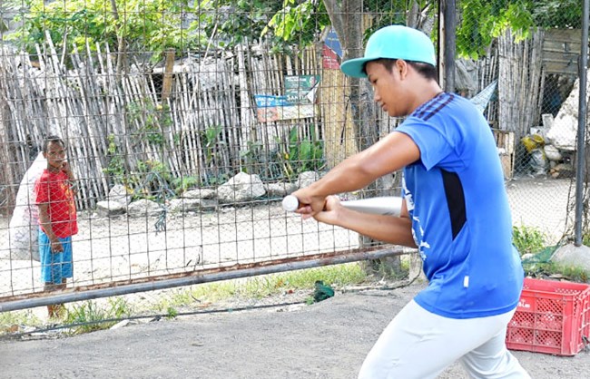 Cánh đồng của những ước mơ cho trẻ em nghèo của Philippines (22/8/2016)