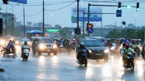 Dự báo ngày và đêm nay, các tỉnh Bắc Bộ và Thanh Hóa, Nghệ An tiếp tục có mưa lớn trên diện rộng (Thời sự sáng 20/8/2016)