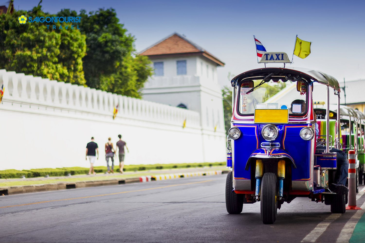 Thái Lan chuyển đổi toàn bộ xe tuk-tuk sang sử dụng động cơ điện (18/10/2017)