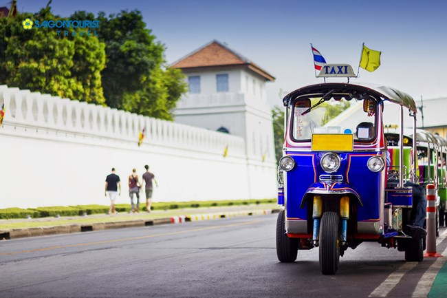 Thái Lan chuyển đổi toàn bộ xe tuk-tuk sang sử dụng động cơ điện (18/10/2017)