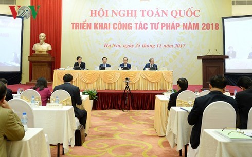 Chủ tịch nước Trần Đại Quang chủ trì Hội nghị trực tuyến toàn quốc triển khai công tác tư pháp năm 2018 (Thời sự chiều 25/12/2017)