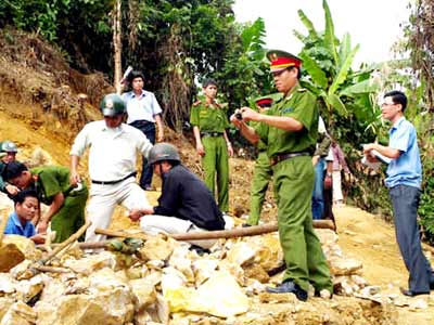 Xử phạt vi phạm hành chính trong lĩnh vực môi trường: Khoảng cách giữa quy định và thực hiện (20/2/2017)