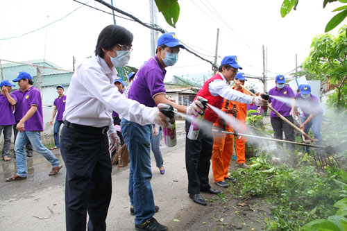 Phòng chống dịch bệnh sốt xuất huyết: Khó khăn muôn bề (27/7/2017)