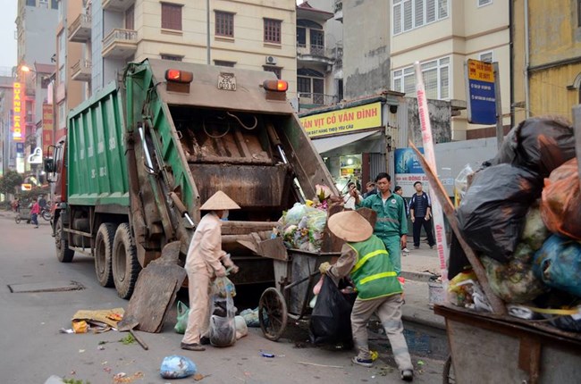 Giải bài toán thu gom và xử lý chất thải rắn sinh hoạt ở các đô thị (7/8/2017)