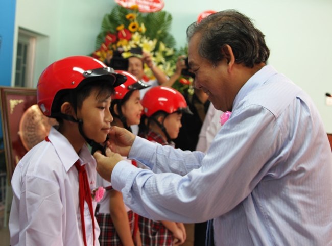 Để tháng nào cũng là tháng an toàn giao thông cho học sinh (8/9/2017)