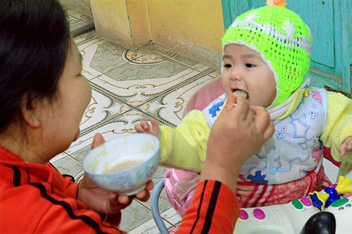 Có nên gửi các bé từ 3 tháng tuổi đến nhà trẻ hay không?  (10/01/2018)