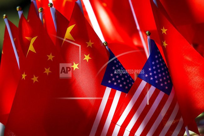 Ngoại trưởng Mỹ thăm Trung Quốc nhằm hạ nhiệt căng thẳng giữa hai nước (8/10/2018)