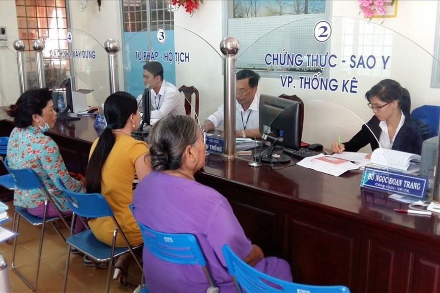 Cán bộ phải xin lỗi dân khi chậm giải quyết thủ tục hành chính (4/10/2018)