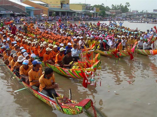 Khám phá lễ hội Ok Om Bok của đồng bào Khmer (19/11/2018)