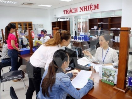 Cải cách chính sách tiền lương cần gắn với tinh giản biên chế (27/11/2018)