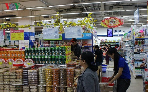 Đẩy mạnh tiêu thụ, mở rộng thị trường và nâng cao chất lượng sản phẩm, dịch vụ, thương hiệu Việt (19/3/2018)