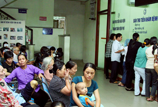 Giải pháp nào cho những bất cập trong quá trình triển khai thông tuyến khám-chữa bệnh? (25/5/2018)