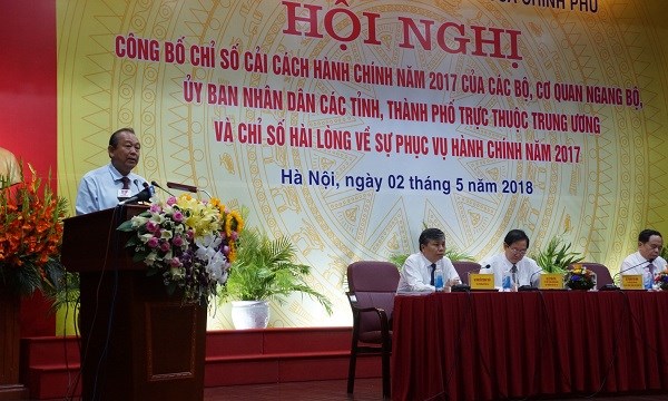 Công bố sự hài lòng của người dân, doanh nghiệp về phục vụ hành chính năm 2017: Giải pháp vì một nền hành chính minh bạch (3/5/2018)