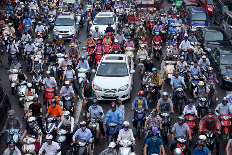 Hà Nội đề xuất lập đề án thu phí phương tiện cơ giới đi vào khu vực ùn tắc giao thông - Liệu có khả thi? (18/6/2018)