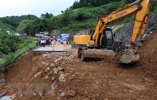 Khắc phục hậu quả lũ lụt ở Lai Châu (3/7/2018)