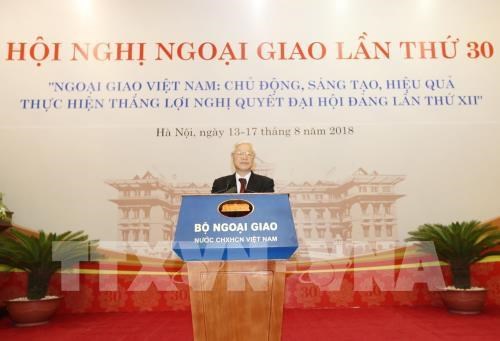 Tổng Bí thư Nguyễn Phú Trọng dự và phát biểu chỉ đạo Hội nghị Ngoại giao lần thứ 30 (Thời sự trưa 13/8/2018)