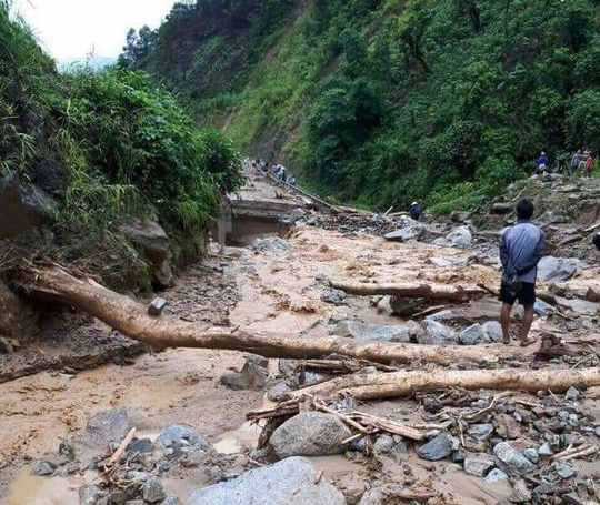 Phòng chống lũ quét, sạt lở đất: Cần đầu tư khoa học công nghệ hiện đại (27/8/2018)