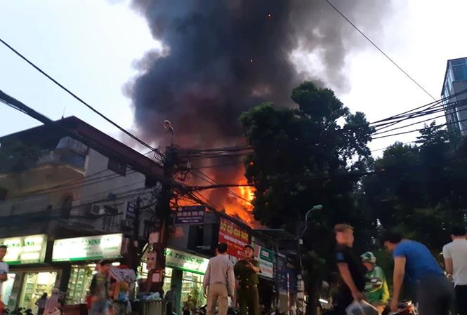 Để cháy nhà không ra... bi kịch (19/9/2018)