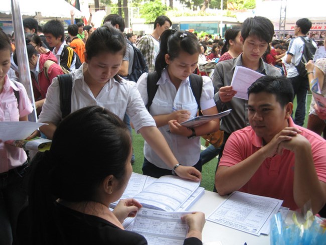 Làm thế nào để người lao động đều được vui đón Tết – dù lương, thưởng không như mong đợi? (11/1/2019)