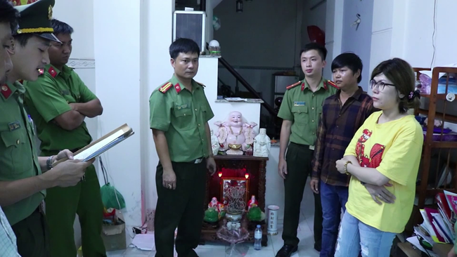 THỜI SỰ 12H TRƯA 31/10/2019: Sau Hà Tĩnh, Cơ quan công an Thừa Thiên Huế quyết định khởi tố 3 đối tượng tổ chức đưa người vượt biên trái phép.