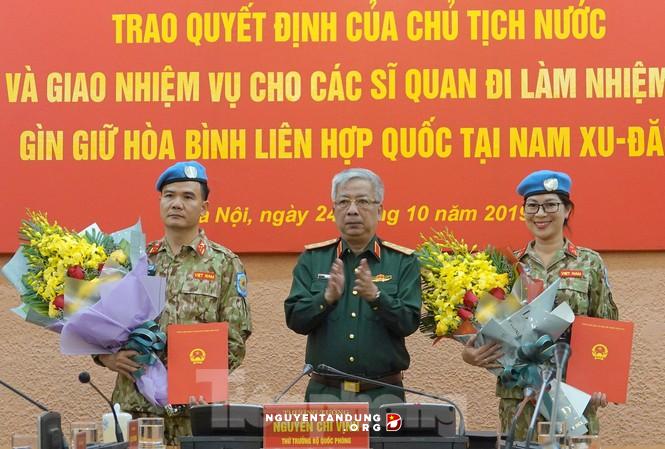 THỜI SỰ 21H30 ĐÊM 24/10/2019: Trao Quyết định của Chủ tịch nước và giao nhiệm vụ cho 2 sĩ quan chuẩn bị đi làm nhiệm vụ tại Phái bộ Gìn giữ hòa bình Liên hợp quốc tại Nam Xu-đăng.