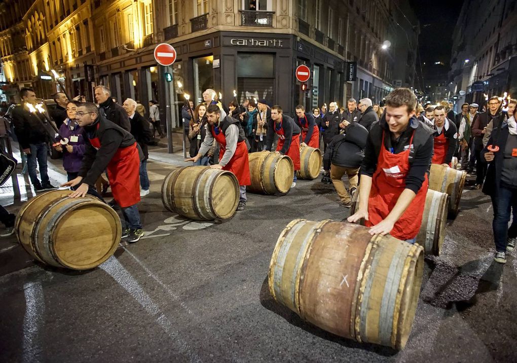 Lễ hội rượu vang truyền thống Beaujolais Nouveau: Một trong những lễ hội rượu vang được tổ chức hàng năm lớn nhất thế giới của Pháp (23/11/2019)