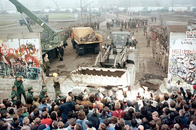 30 năm Bức tường Berlin và dòng chảy lịch sử (10/11/2019)