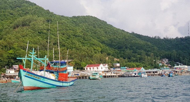 Quyết liệt ngăn chặn tình trạng khai thác trái phép trên biển (16/12/2019)