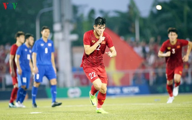 THỜI SỰ 21H30 ĐÊM 5/12/2019: Cầm hòa U22 Thái Lan tại lượt trận cuối Seagames 30, Đội U22 Việt Nam giành quyền vào bán kết với vị trí nhất bảng B.