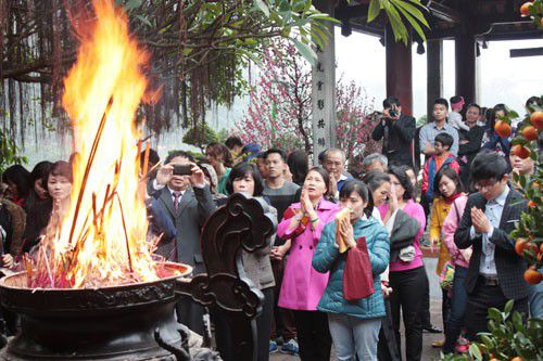 Làm sao để giữ tâm thức đúng khi đi lễ hội? (11/2/2019)